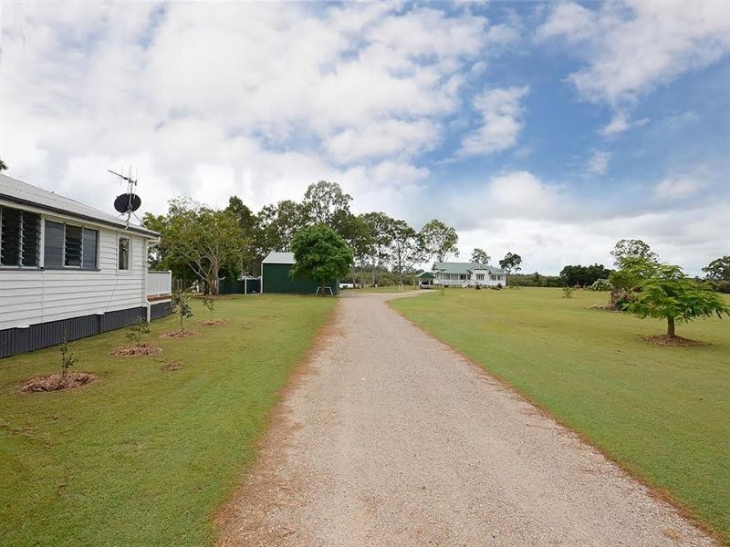 698 Walkers Point Road, Walkers Point QLD 4650
