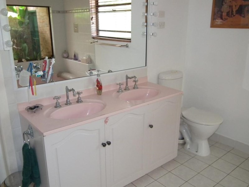 2 Dalhousie Street, Maryborough QLD 4650