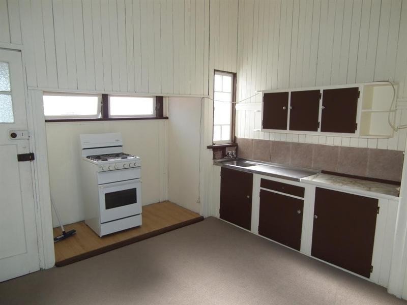 174 Ferry Street, Maryborough QLD 4650