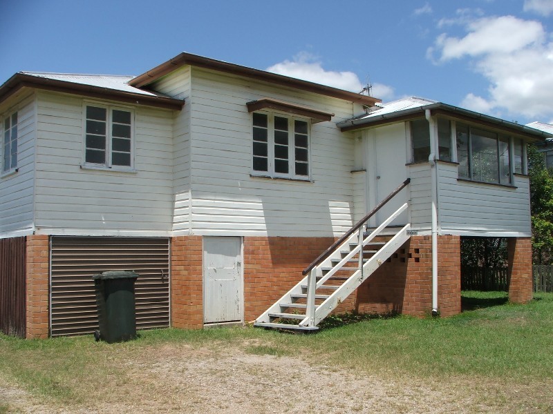 137 Arnaud Street, Maryborough QLD 4650