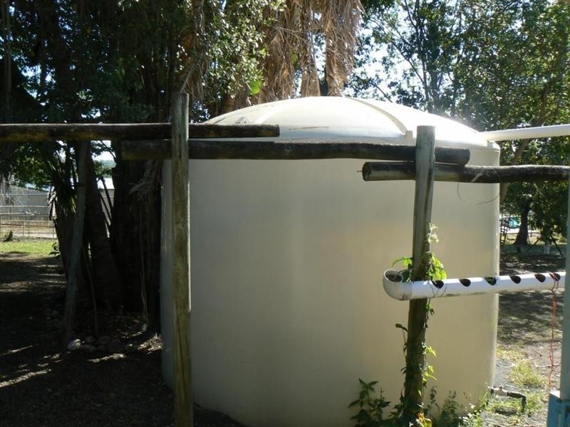 17 Ferry Road, Yengarie QLD 4650