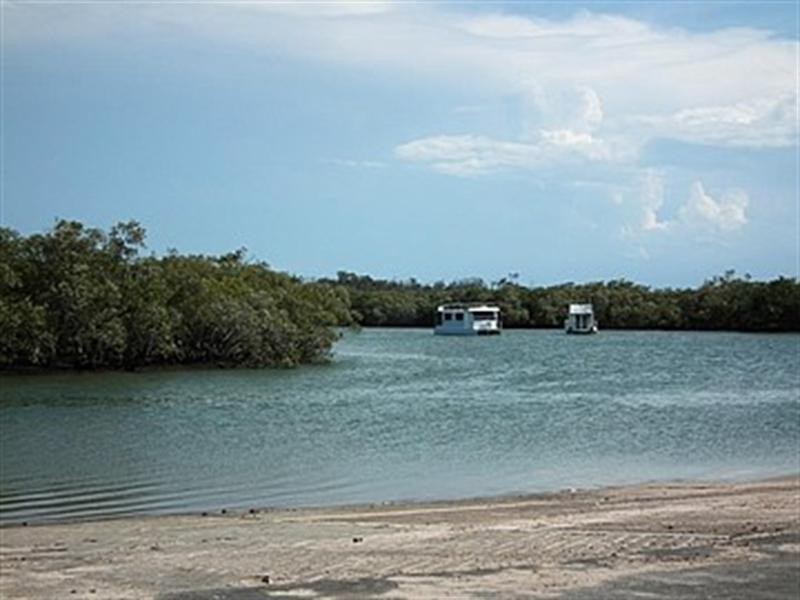 19 Seaview Avenue, Maaroom QLD 4650