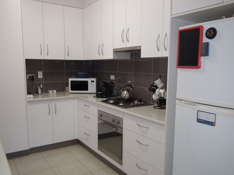 30 Lachlan Drive, Oakhurst QLD 4650