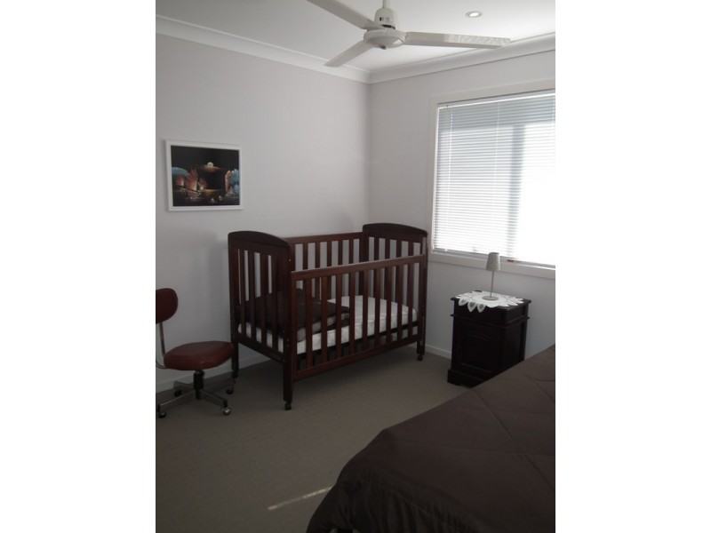 30 Lachlan Drive, Oakhurst QLD 4650