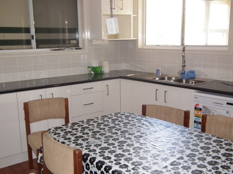 21 Dyson Street, Aldershot QLD 4650