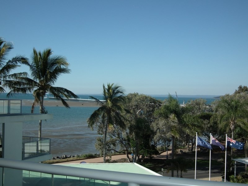 321/569 Esplanade, Urangan QLD 4655