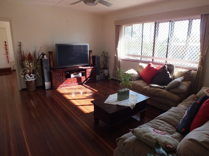 105 Russell Street, Maryborough QLD 4650