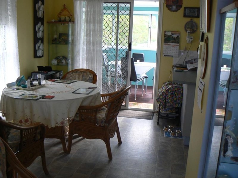 18 Walter Street, Tiaro QLD 4650