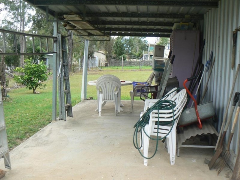 18 Walter Street, Tiaro QLD 4650