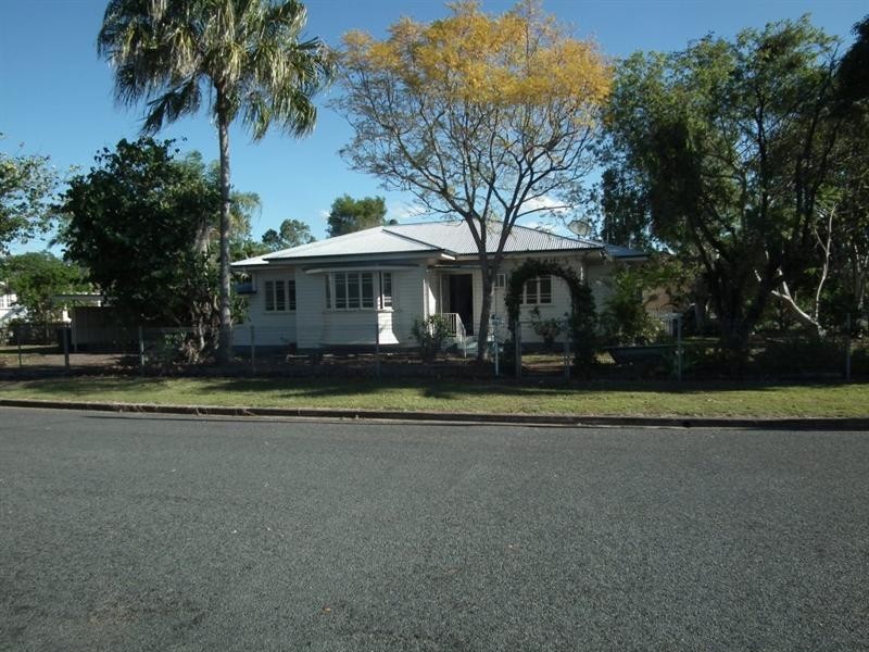 24 Doon Villa Avenue, Maryborough QLD 4650