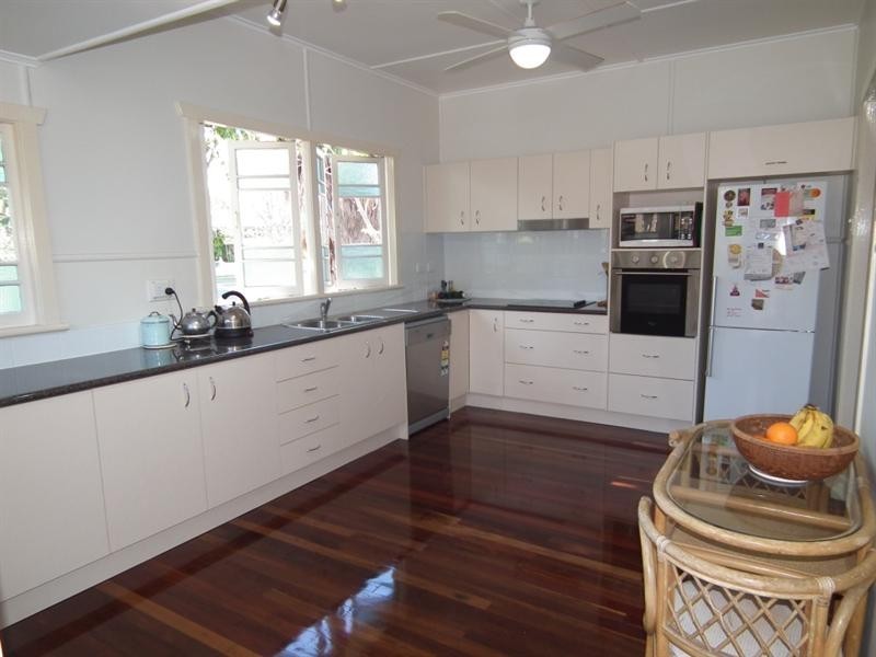 24 Doon Villa Avenue, Maryborough QLD 4650