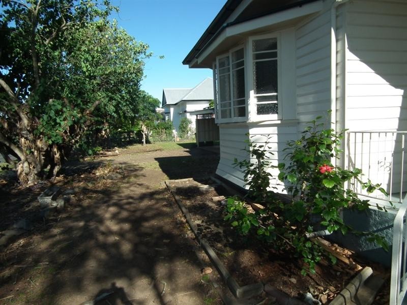 24 Doon Villa Avenue, Maryborough QLD 4650