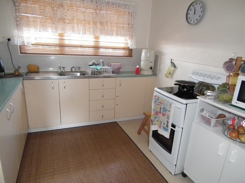 103 Bronze Street, Aldershot QLD 4650