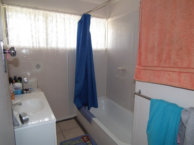 103 Bronze Street, Aldershot QLD 4650