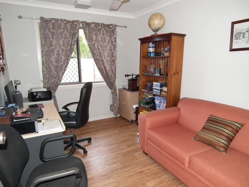 17 Jocelyn Parade, Granville QLD 4650