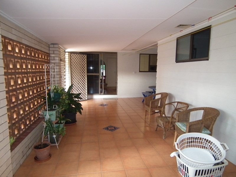 17 Jocelyn Parade, Granville QLD 4650