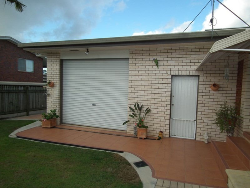 17 Jocelyn Parade, Granville QLD 4650