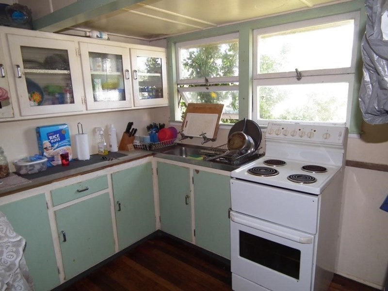 7 Robinson Street, Maryborough QLD 4650