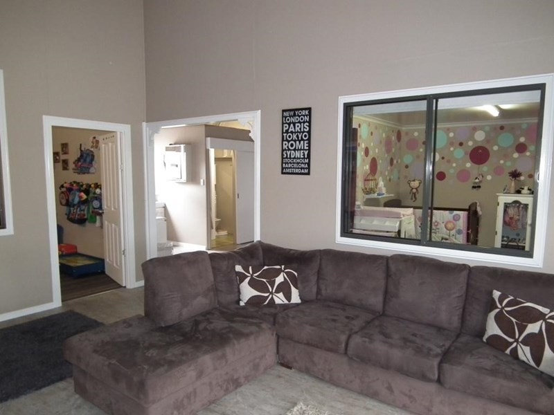 21 Mary View Drive, Yengarie QLD 4650