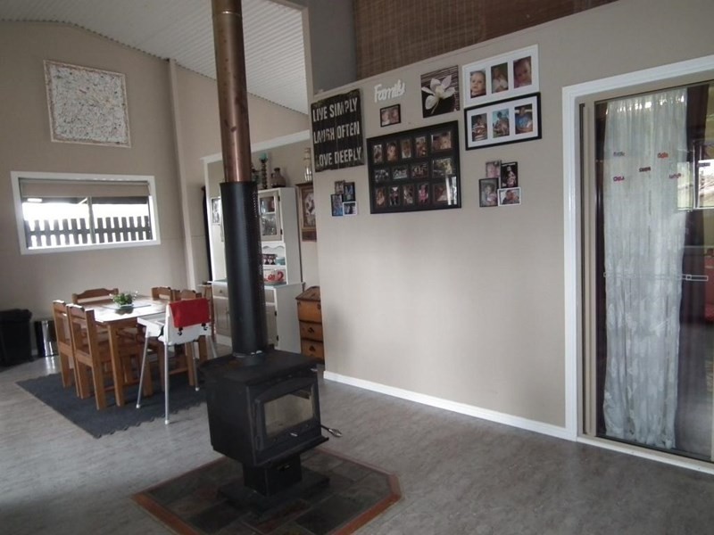 21 Mary View Drive, Yengarie QLD 4650