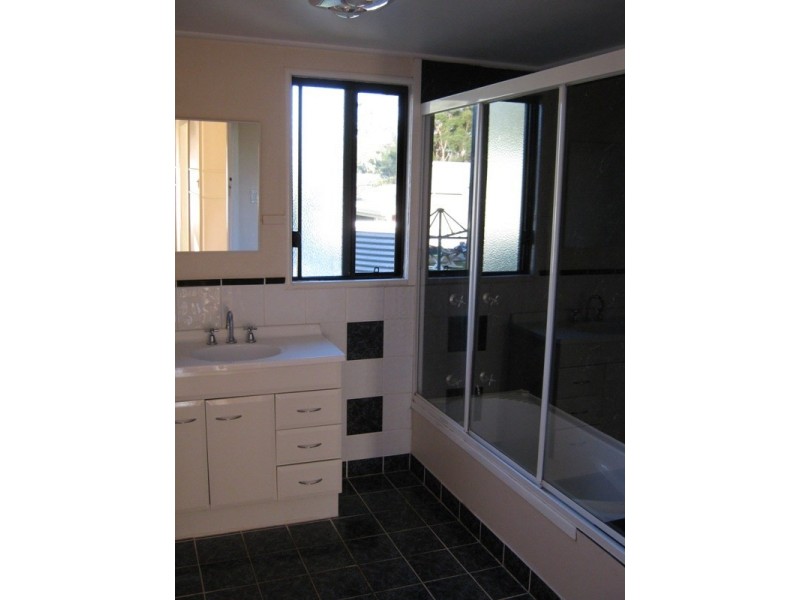 67 Brugh Street, Aldershot QLD 4650