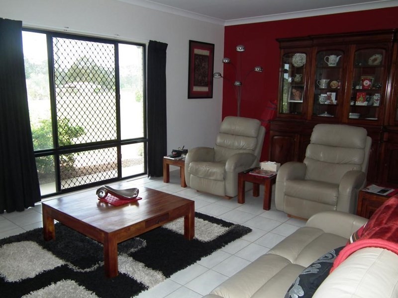 39 Charles Bruce Drive, Oakhurst QLD 4650