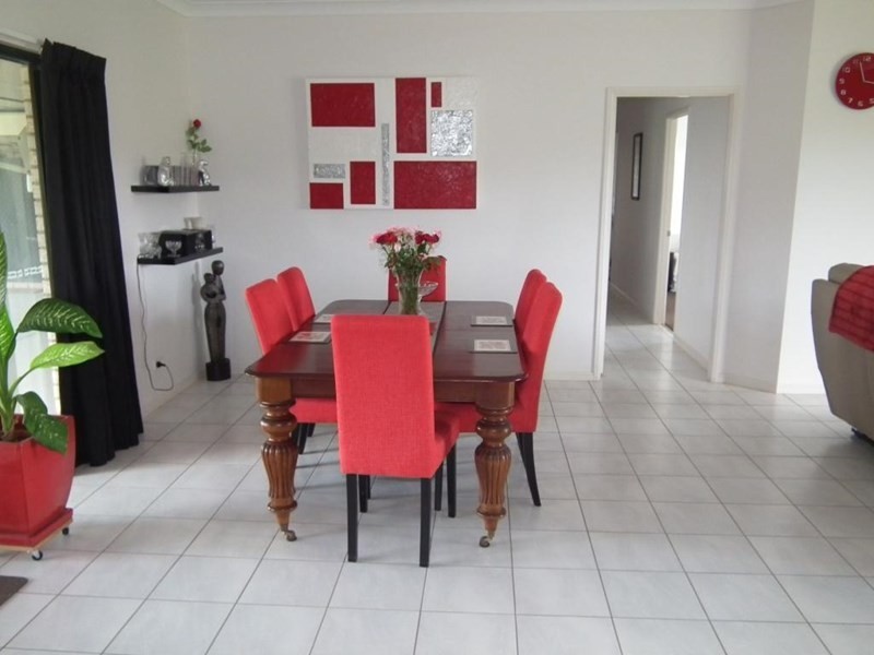 39 Charles Bruce Drive, Oakhurst QLD 4650