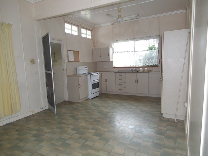 16 Carnarvon Street, Maryborough QLD 4650