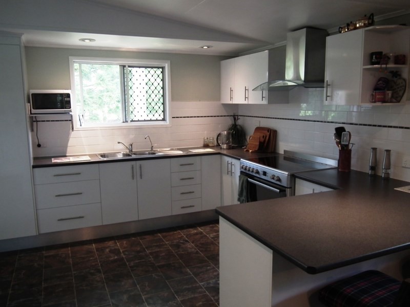 850 River Road, Tinana QLD 4650