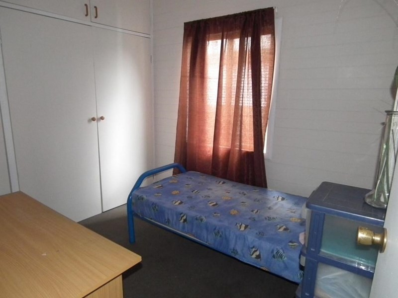 42 Steindl Street, Granville QLD 4650