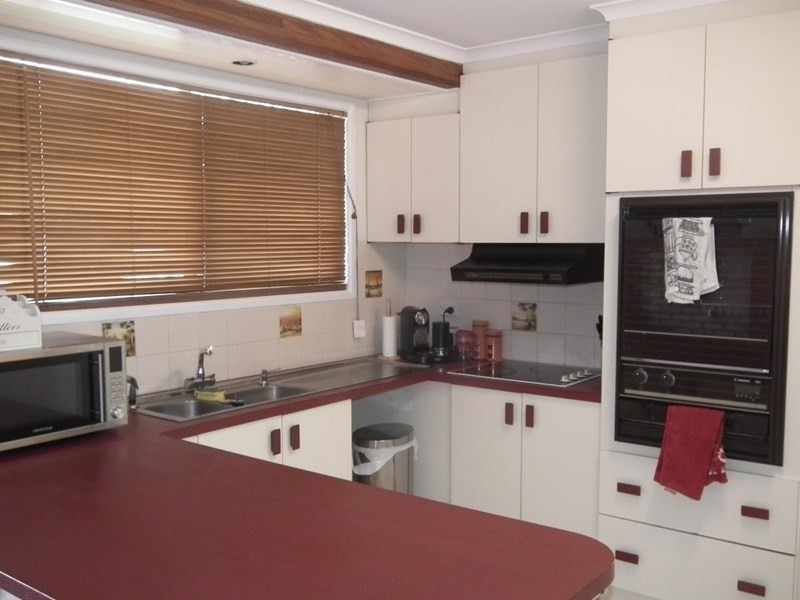 37 Jocelyn Parade, Granville QLD 4650