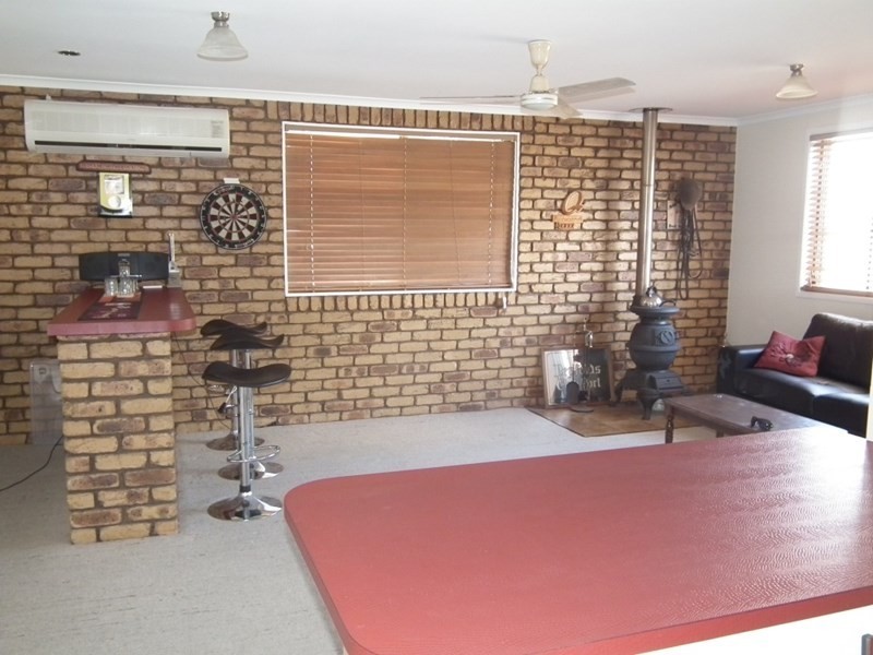 37 Jocelyn Parade, Granville QLD 4650