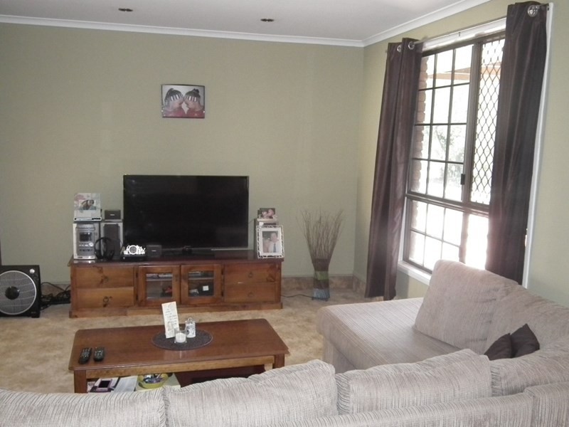 37 Jocelyn Parade, Granville QLD 4650