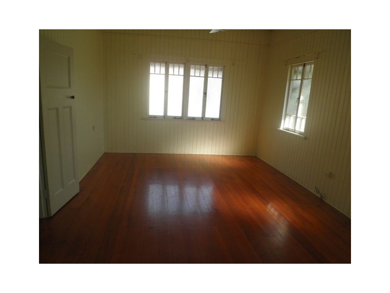 102 Walker Street, Maryborough QLD 4650