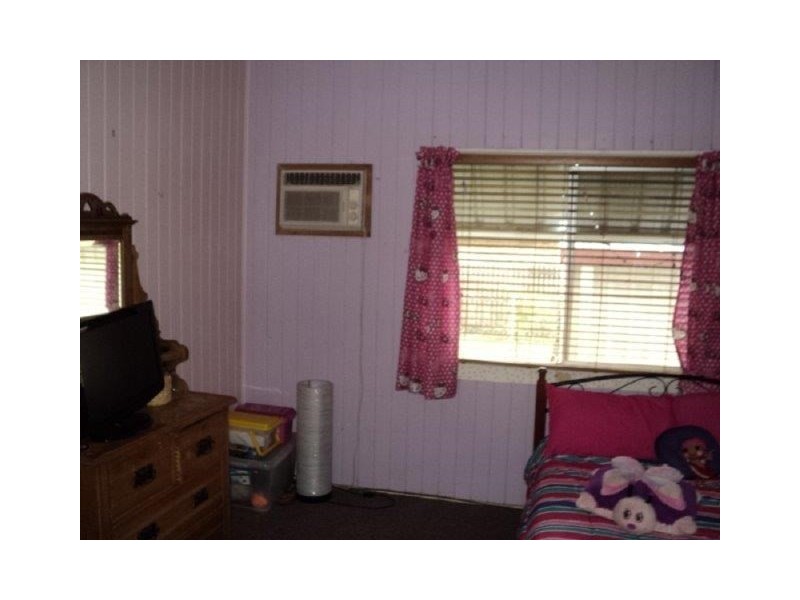 142 Banana Street, Granville QLD 4650