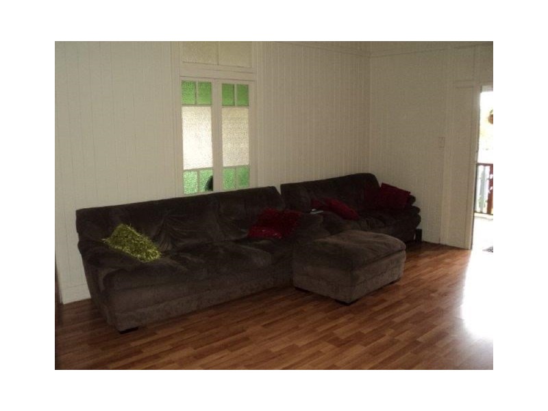 142 Banana Street, Granville QLD 4650