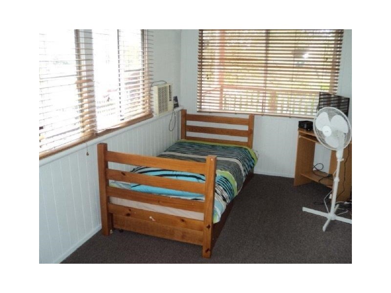 142 Banana Street, Granville QLD 4650