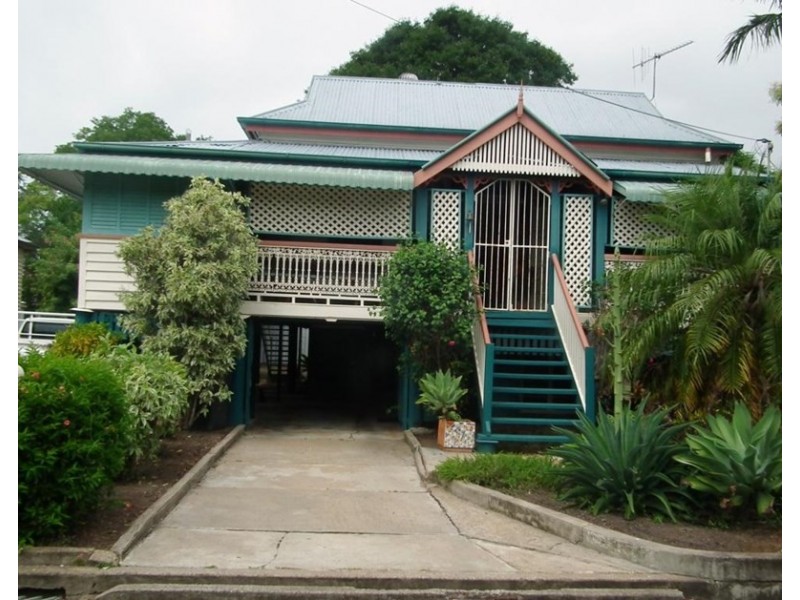 27 Ferry Lane, Maryborough QLD 4650