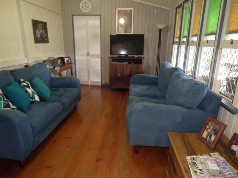 27 Ferry Lane, Maryborough QLD 4650