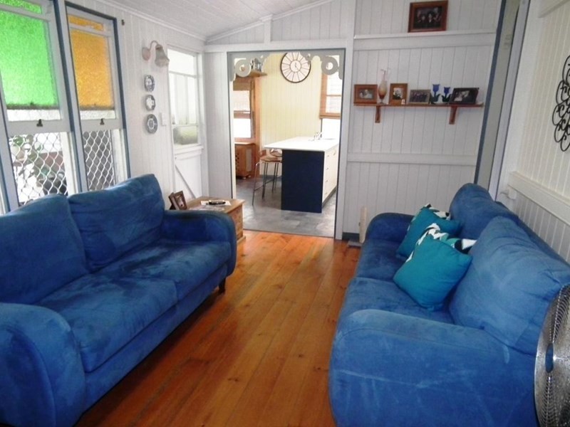 27 Ferry Lane, Maryborough QLD 4650