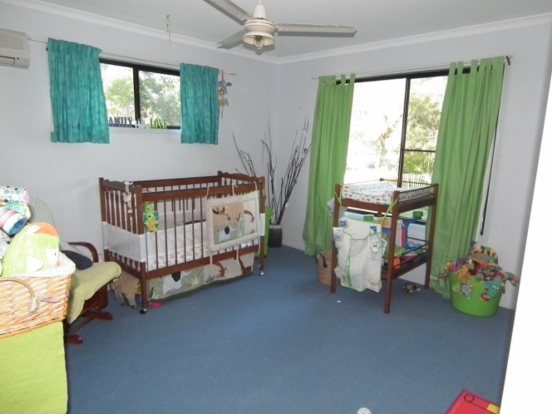51 Amanda Avenue, Oakhurst QLD 4650