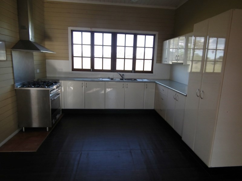 33 Van Doorn Road, Tiaro QLD 4650