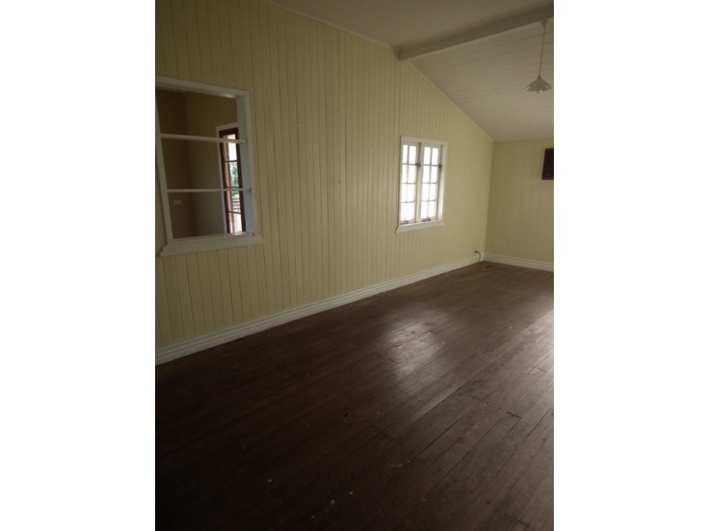 33 Van Doorn Road, Tiaro QLD 4650