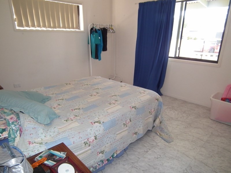 25 Dyson Street, Aldershot QLD 4650