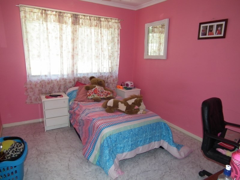 25 Dyson Street, Aldershot QLD 4650