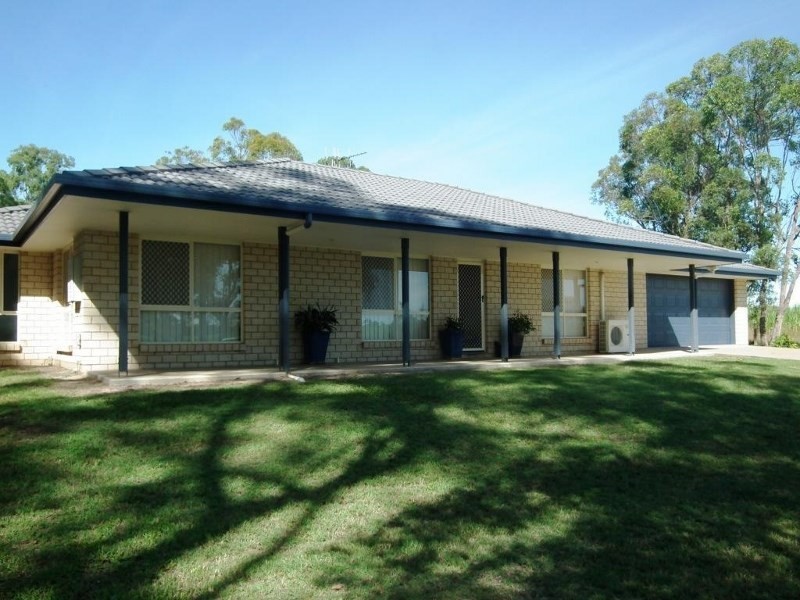 201 Philip Drive, Teddington QLD 4650