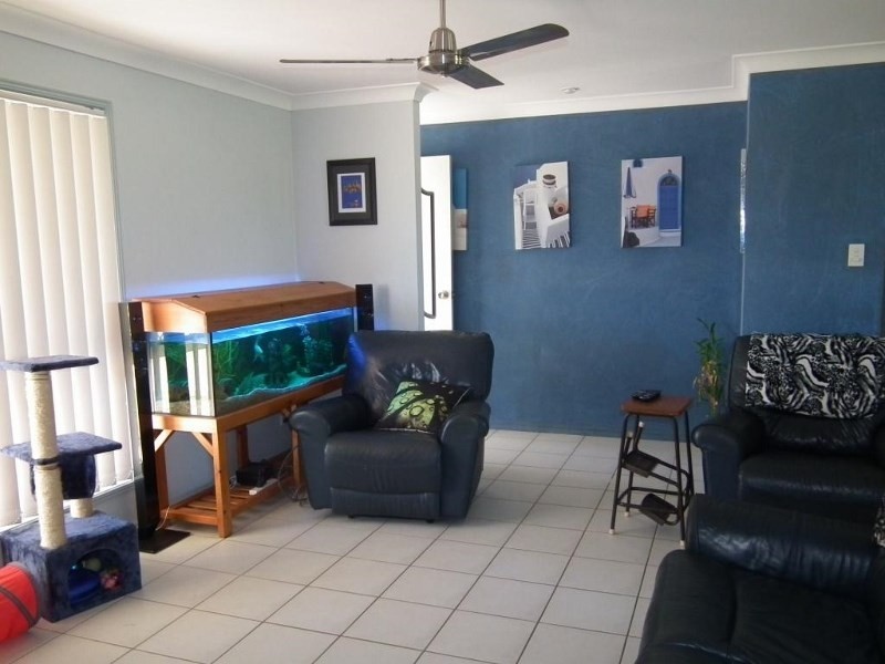 201 Philip Drive, Teddington QLD 4650