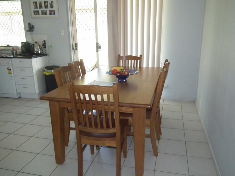 201 Philip Drive, Teddington QLD 4650