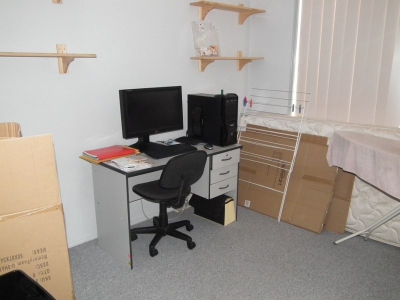 201 Philip Drive, Teddington QLD 4650