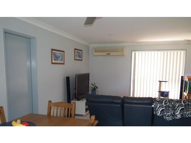 201 Philip Drive, Teddington QLD 4650